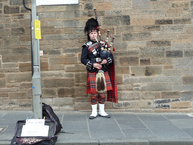 Edinburgh, Scotland is one of the best countries travel alone.