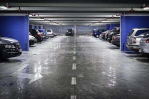 Personal safety tips for women driving alone in mall parking lots.